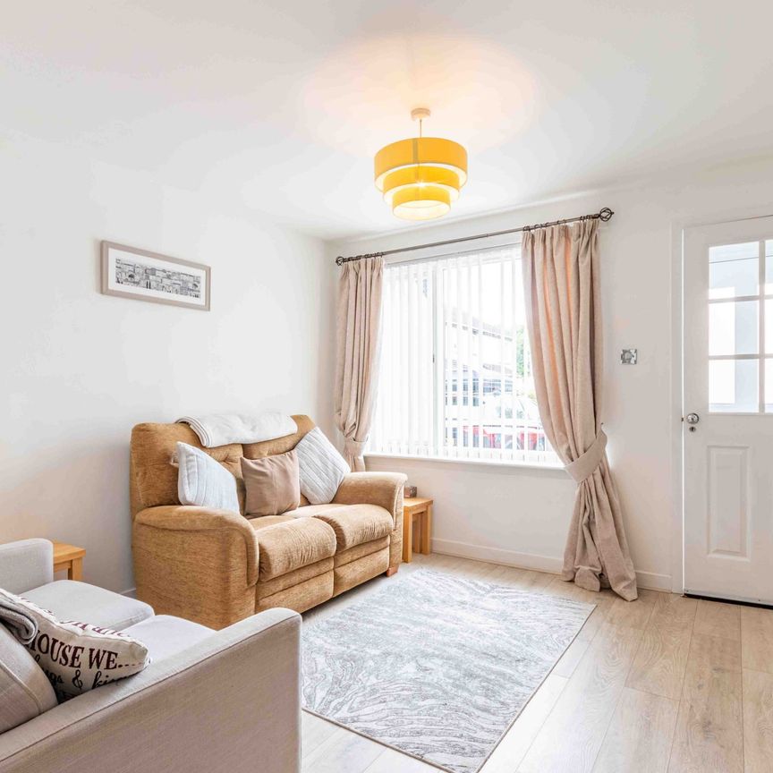 2474L - Gyle Park Gardens, Edinburgh, EH12 8NQ - Photo 1