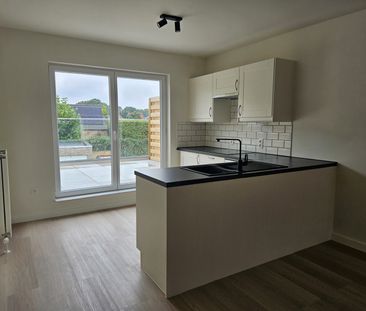 Gerenoveerde duplex met 2 slaapkamers, terras en garage - Foto 2