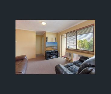 Elevated Living in Prime Merewether Location – Light-Filled Unit wi... - Photo 1