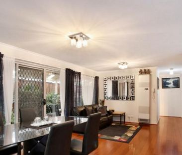 Family Home in a Prime Cranbourne West Location - Photo 3