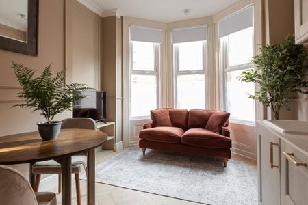 Apt 1, 3 Eglantine Gardens, Belfast, BT9 6EZ - Photo 2