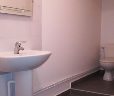 Location Appartement 1 pièce 24m² ELBEUF 76500 - Photo 3