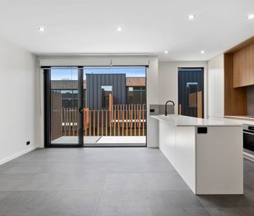 Executive inner city living - Photo 5