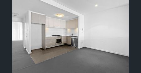 One Bedroom Apartment In Great Location! - Photo 5