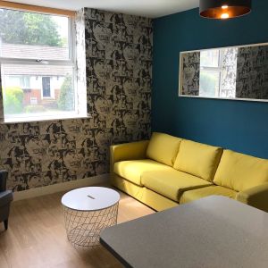 61 Newsome Road, Huddersfield, HD4 - Photo 2