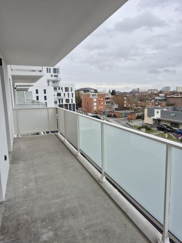 Location Appartement 3 pièces 63m² LENS 62300 - Photo 5