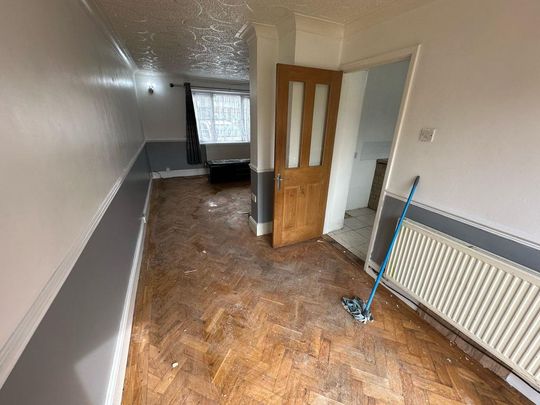 3 bedroom terraced house to rent - Photo 1