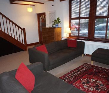2 bedroom terraced house to rent - Photo 2