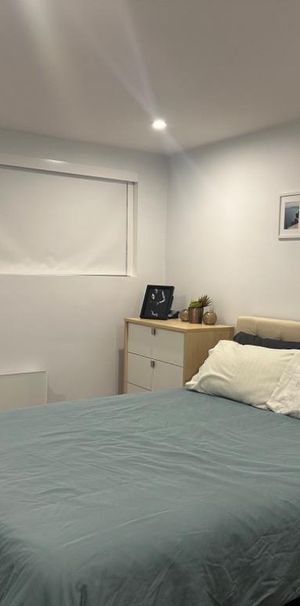 3 1/2 rénové à Anjou - Photo 1