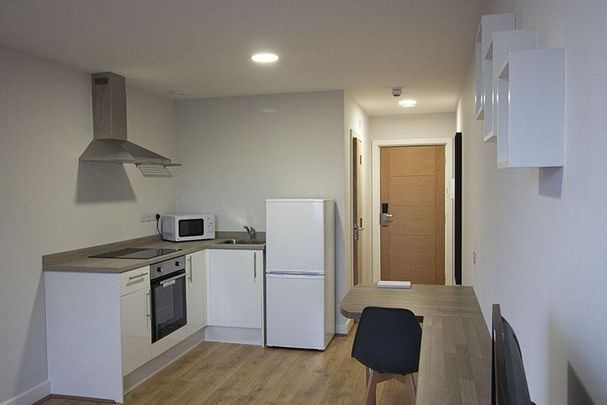 Studio to rent - Photo 1