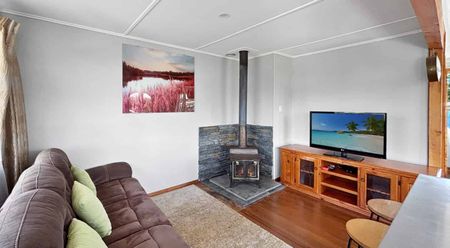 OHAKUNE - FURNISHED - 3 BEDROOM - Photo 2