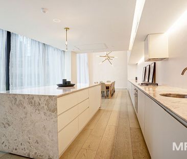 905/135 A'beckett Street, Melbourne - Photo 4