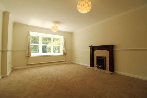 Marlborough Court, Coley Avenue, Reading, RG1 - Photo 1