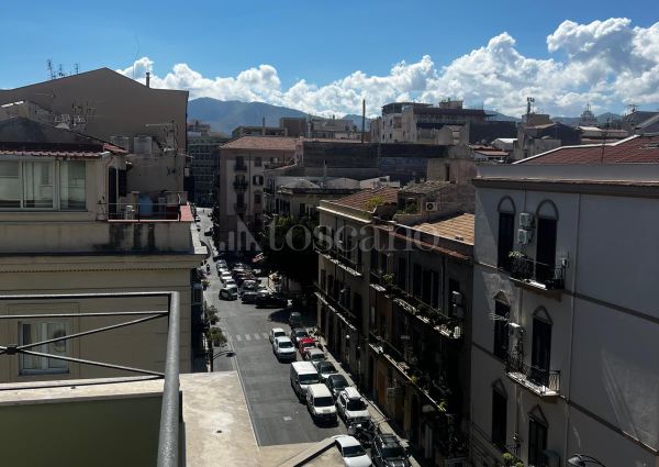 Attico a Palermo in Via Ricasoli, Borgo Vecchio