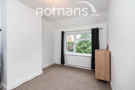 3 bedroom semi-detached house to rent - Photo 2