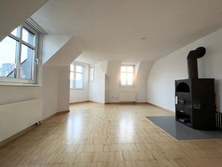 Wohnung mit Kachelofen und besonderem Charme - Photo 2