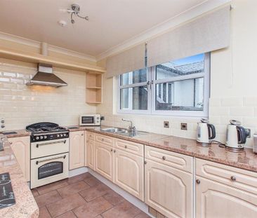 1 bedroom private hall to rent - Photo 1