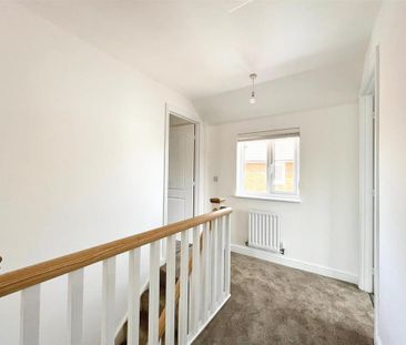 3 bedroom detached house to rent - Photo 5