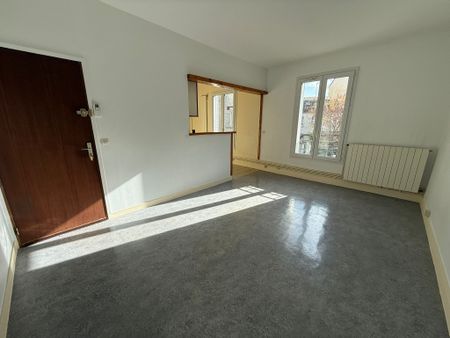 Location Appartement 3 pièces 63m² VILLEMOMBLE 93250 - Photo 5