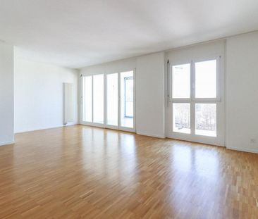 3.5-Zimmerwohnung mit schöner Aussicht - Foto 3