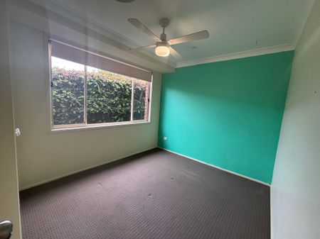 Big Family Home, No Mowing Required! - Photo 4