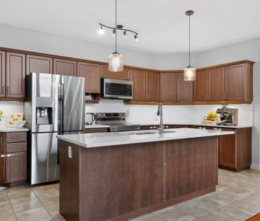 For Lease - 2200 Dogwood Crescent, London South, Ontario - Photo 3