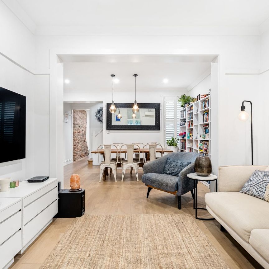 Stunning renovated terrace - Photo 1