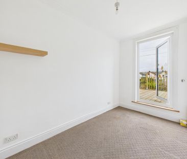 2 bedroom maisonette to rent - Photo 3