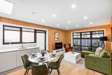 2 Bed Detached House, Hogarth Road, BN3 - Photo 2