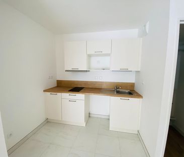 Location Appartement 2 pièces 40m² - Photo 3