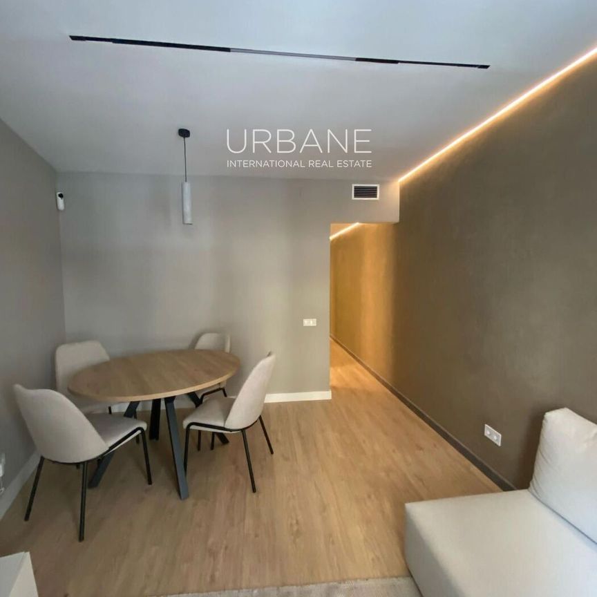 Encantador Apartamento Reformado con Patio Privado a Pasos de la Sagrada Familia - Photo 1