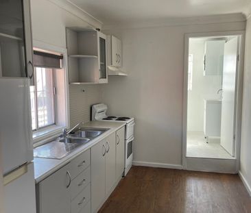 Conveniently Located - Photo 1