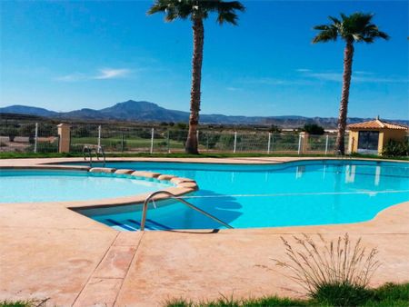 Casa adosada de alquiler en Carrer del Ressol, 5, Bonalba - Cotoveta - Photo 3