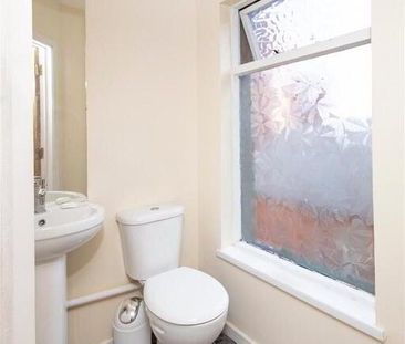 Room 4, 96 Cromwell Road, Belfast, JY - Photo 5