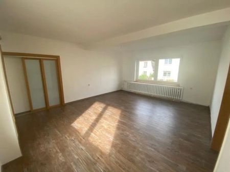 Schicke Wohnung in ruhiger Umgebung - Foto 2