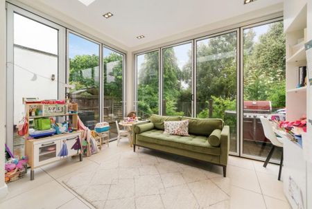 Hocroft Road, London, NW2 - Photo 2