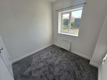 The Old Clubhouse, Tudhoe Lane, Spennymoor, Durham, DL16 - Photo 5