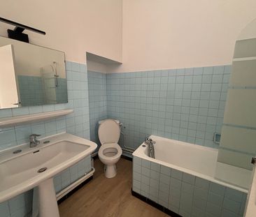 Location Appartement 1 pièce 36m² - Photo 3