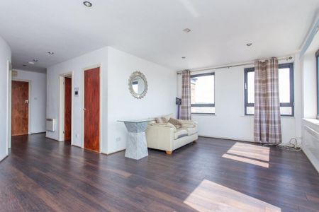 2 bedroom flat to rent - Photo 4