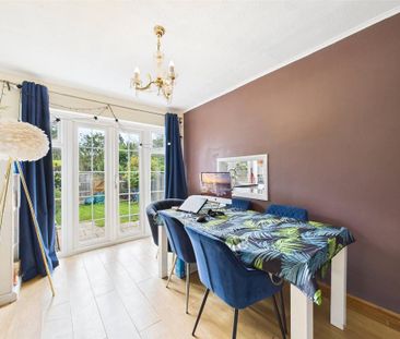 3 bedroom terraced house to rent - Photo 5