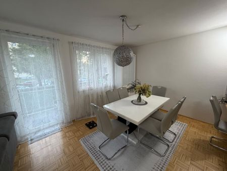 Schöne 2,5 Zimmer Wohnung in Villach - ruhige Lage mit Balkon und Carport - Foto 5