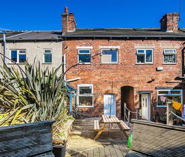 3 bedroom terraced house to rent - Photo 1