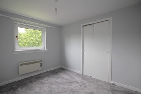 Howth Drive , Anniesland, Glasgow - Photo 2