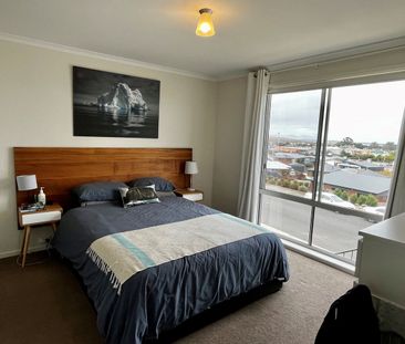 Modern, Comfortable & Convenient Living in Sorell - Photo 5