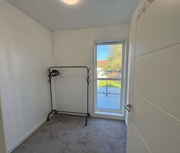 1 bed Apartment for Rent - Photo 6