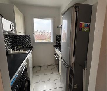 3 pièces - Meublé - 47,37 m² - 2ème étage - Colocation non autorisée - Photo 2