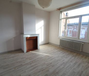 Location appartement 3 pièces 93.25 m² à Lille (59000) FIVES - Photo 1