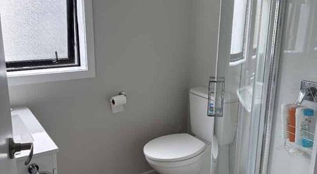 Modern 2 bedroom home - Ranui - Photo 5