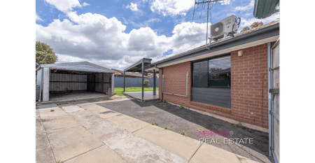 Stylish 3-Bedroom Gem with Large Backyard & Parking Galore - Photo 4