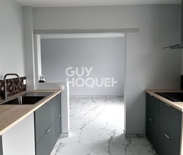 Maison rénovée au coeur de Saint Donatien 116 m2 - Photo 4